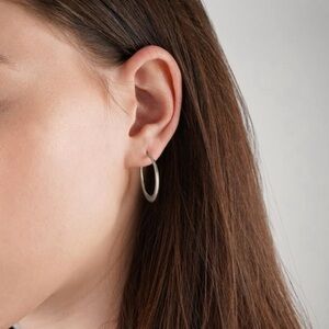 Silver Mejuri Editor Hoop Earrings